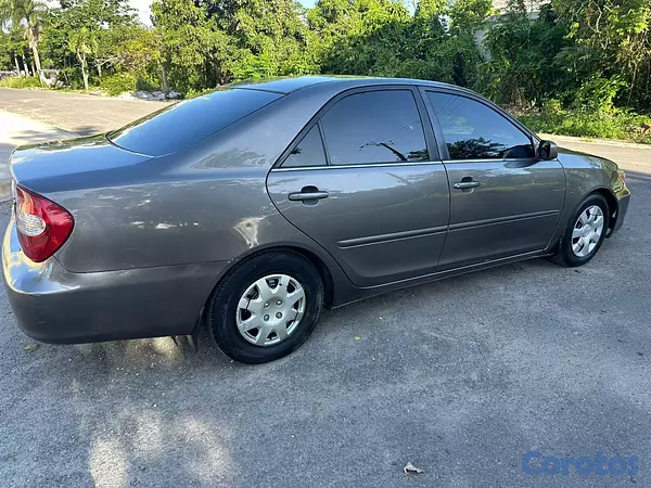 carros - Toyota Camry Gris 2002 Usado  3