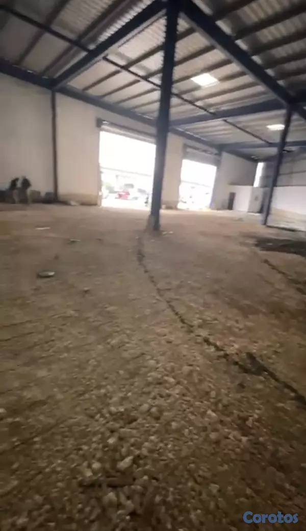 oficinas y locales comerciales - NAVE COMERCIAL  3