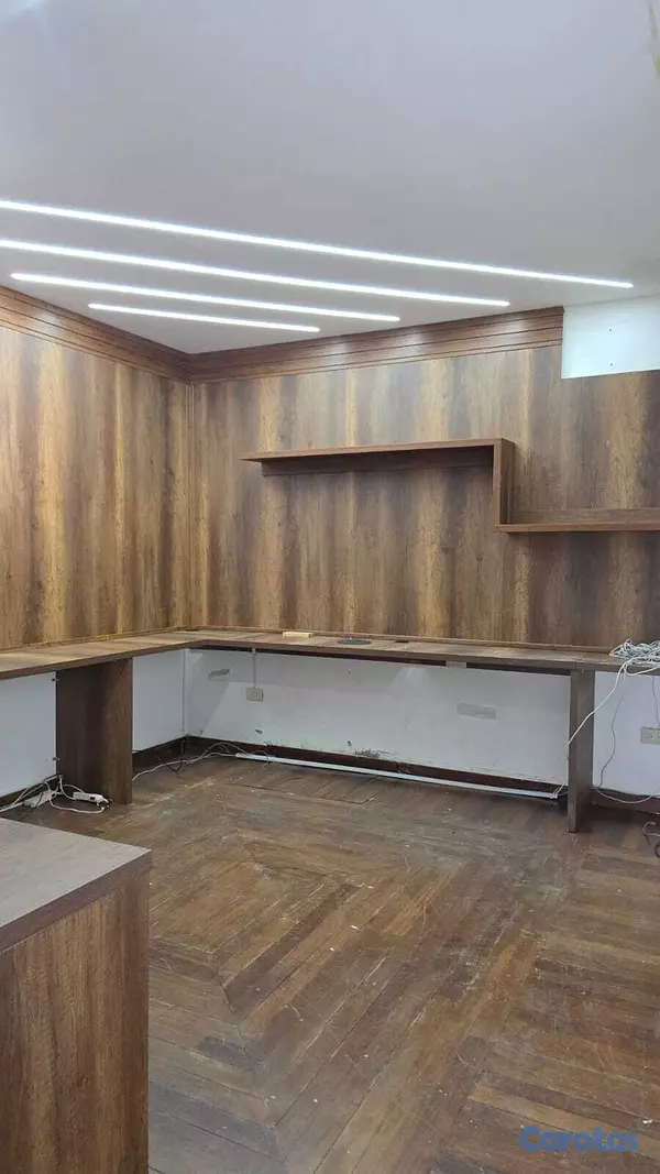 oficinas y locales comerciales - 100 MTS OFICINA EN LA ROMULO EXCELENTE DISTRIBUCIÓN Y UBICACIÓN OPORTUNIDAD 2