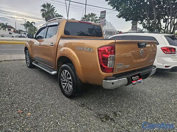 jeepetas y camionetas - NISSAN FRONTIER NP300 2017.DIESEL.4X4.recibo vehículo. financiamiento disponib 4