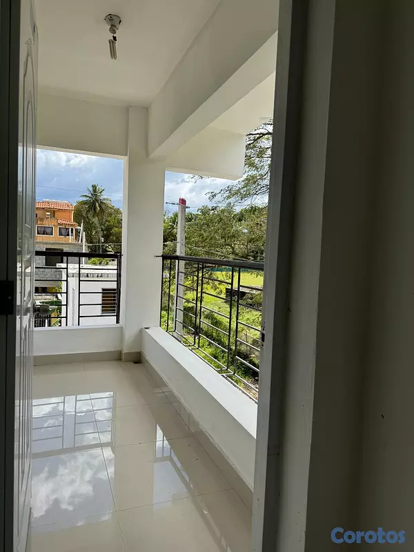 otros inmuebles - Venta de edificio para inversión en Manoguayabo 2