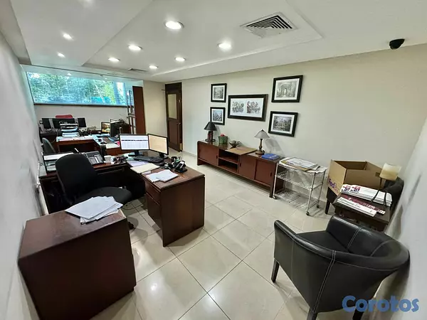 oficinas y locales comerciales - Edificio en Venta EL VERGEL 2