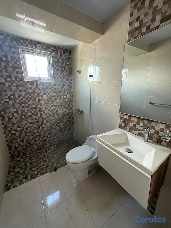 apartamentos - alquiló piso 8 bella vista sur tres habitaciones 2.5 baños dos parqueos balcón 10