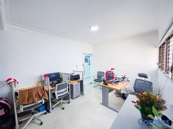 oficinas y locales comerciales - Local comercial en venta  8