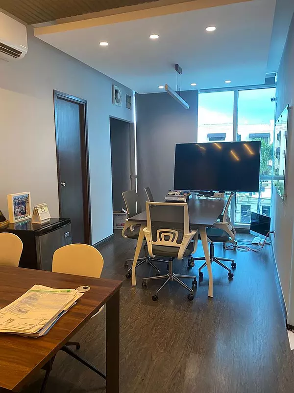 oficinas y locales comerciales - local comercial en el millon  2