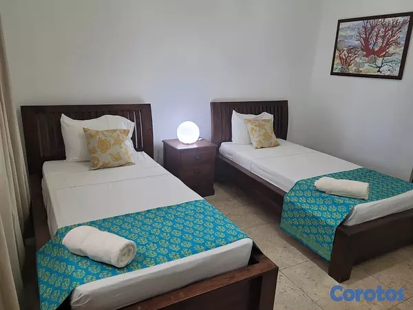 casas vacacionales y villas - Acogedora villa de estilo colobial balinés localizada en Villas del Mar Juan Dol 8