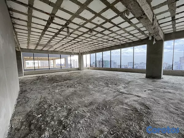 oficinas y locales comerciales - Locales en Piantini en Torre Corporativa  7