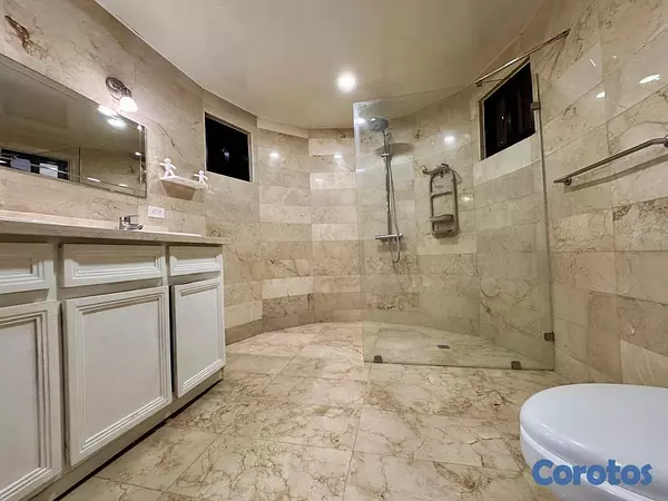 apartamentos - Clásico apt 280 metros alquiler frente Mirador 6