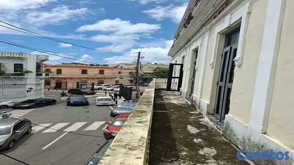 oficinas y locales comerciales - En Alquiler Local en la Zona Colonial Se permite Subalquiler 2