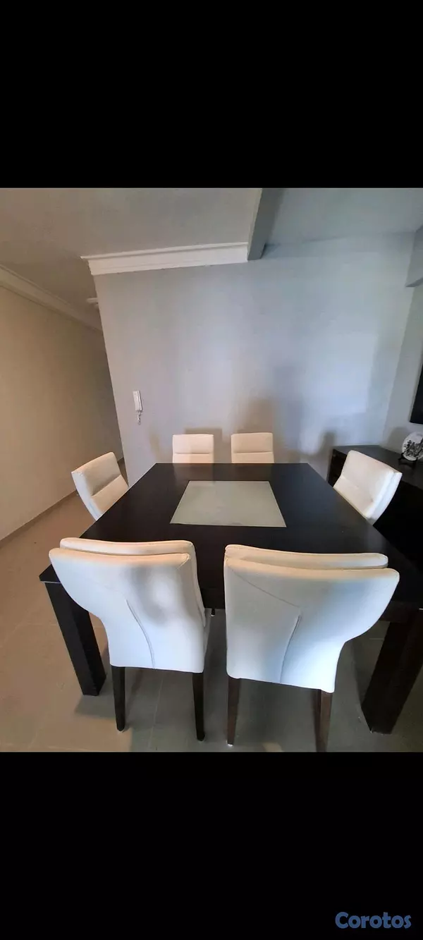 muebles y colchones - Comedor + credenza + espejo acabado en nogal | Venta por mudanza | Leer descrip. 2