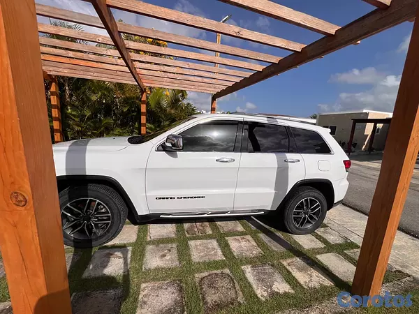 jeepetas y camionetas - Jeep grand Cherokee limited, Excelente condiciones 11