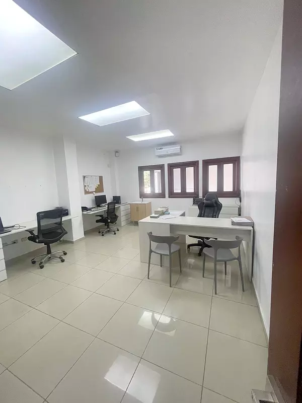 oficinas y locales comerciales - nave en Herrera 10