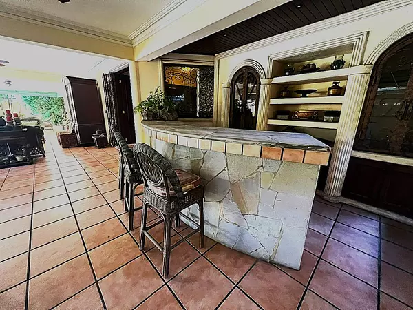 casas - Amplia casa en venta en Los Rios 2