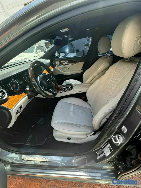 carros - Mercedes Benz E300 6