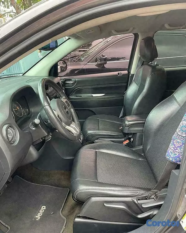 jeepetas y camionetas - JEEP COMPASS LATITUDE 2016 4