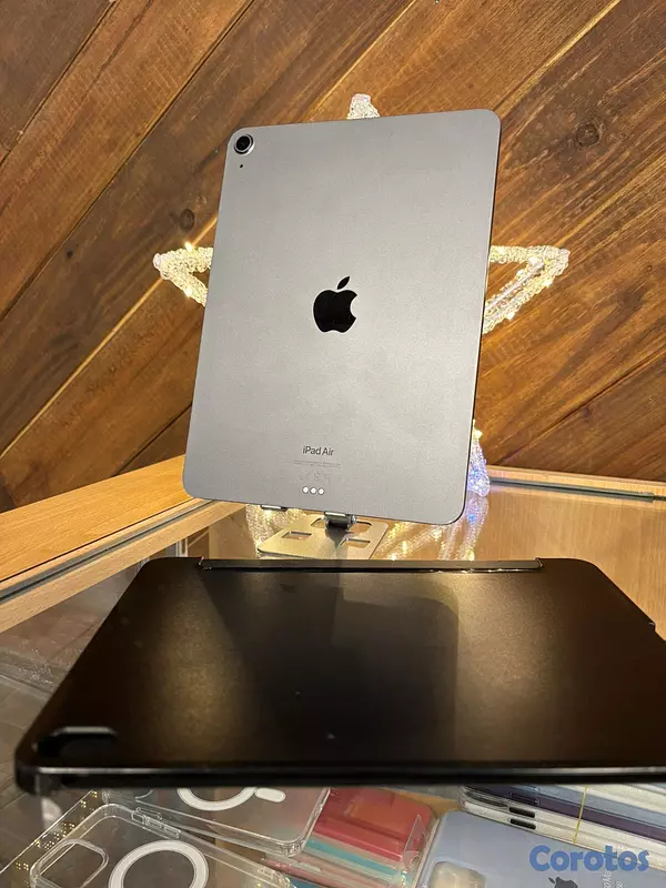 celulares y tabletas - ipad air 5th gen M1 spacegray 64 GB WIFI . **Somos 2