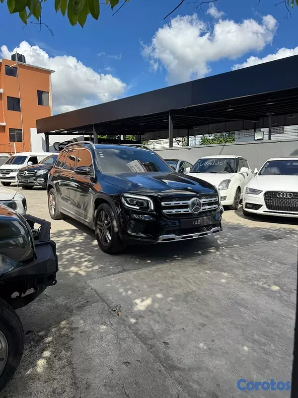 jeepetas y camionetas - Mercedes Benz GLB-200 2020 3