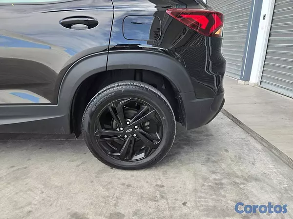 jeepetas y camionetas - CHEVROLET TRAILBLAZER 2022 NEGRO GASOLINA 6
