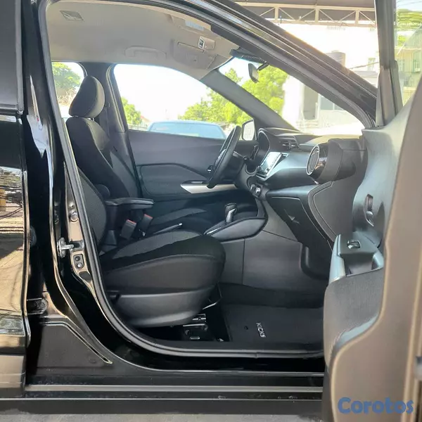 jeepetas y camionetas - NISSAN KICKS SV 2020 RECIEN IMPORTADA💕🚕😊👍 9