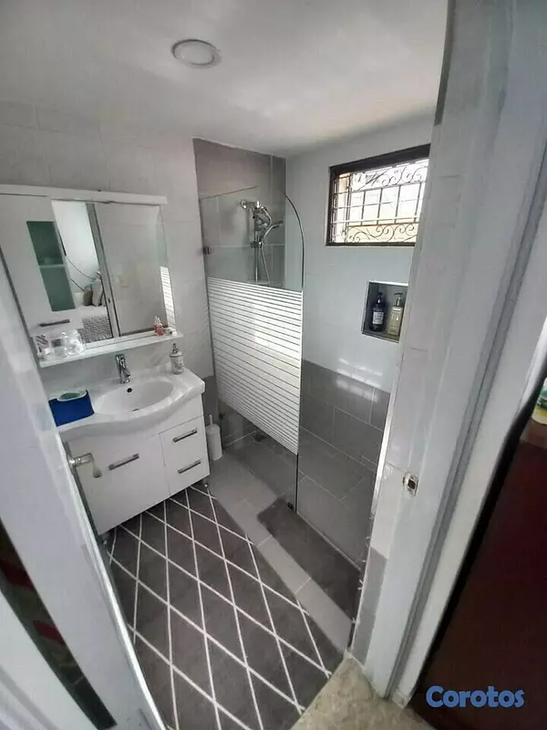 apartamentos - Apartamento en zona exclusiva a 1 cuadra del parque Mirador Sur 9