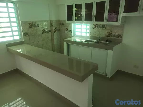 apartamentos - Se ALQUILA apartamento centrico. Detras Canal 4tro 3