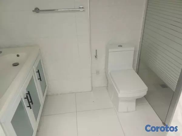 apartamentos - ALQUILER – Oportunidad en Urbanización Real 8