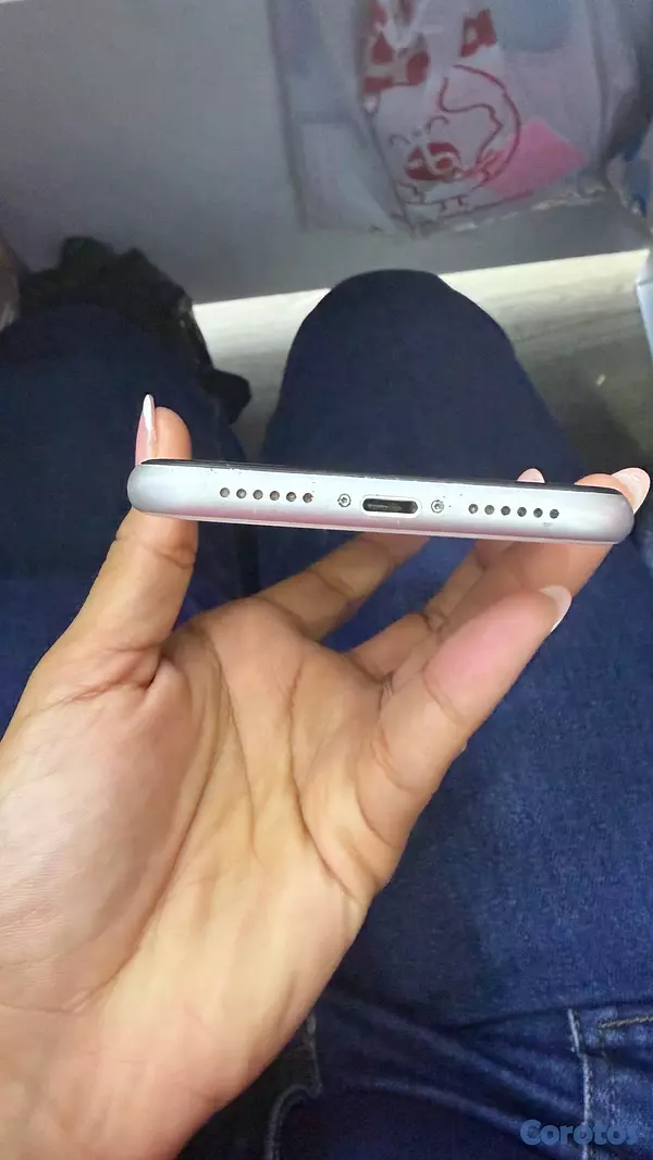 celulares y tabletas - IPhone 11 de 128 GB

 6