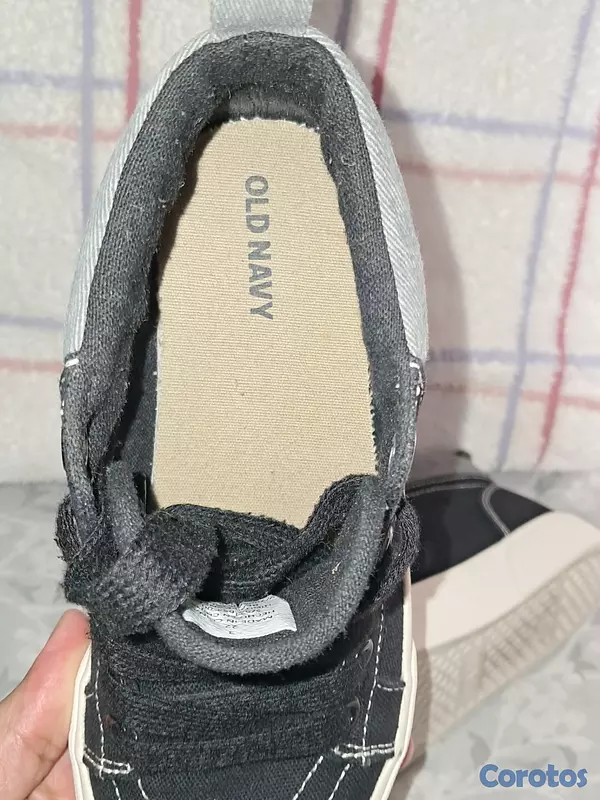 ropa y zapatos - Tenis old navy 3