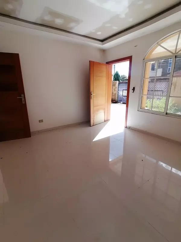 casas - Se vende casa en San Isidro residencial cerrado cerca del supermercado Bravo 9