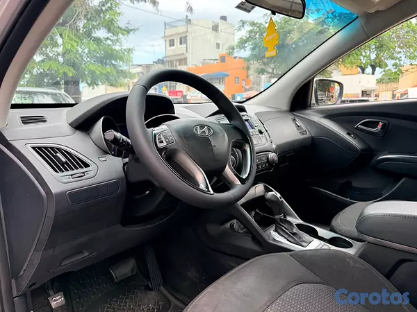 jeepetas y camionetas - Hyundai Tucson 2015 motor doch  5