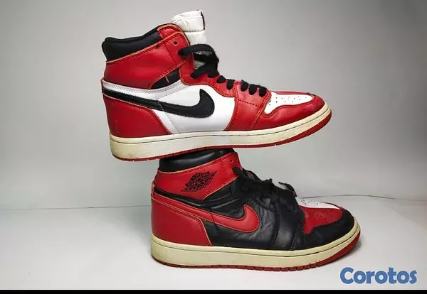 zapatos para hombre - Nike Air Jordan 1 Retro Homage to Home Men's Size 8  8