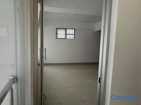 oficinas y locales comerciales - Local comercial en alquiler en naco 2