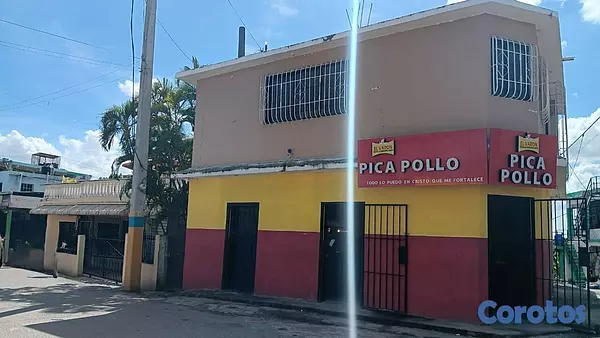 oficinas y locales comerciales - 🏢 VENTA DE EDIFICACIÓN – OPORTUNIDAD 🏢 💰 Precio negociable 2 Locales y 2 Apts 13