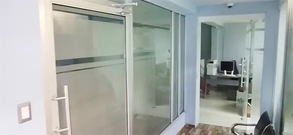oficinas y locales comerciales - Local en primer nivel prados  3