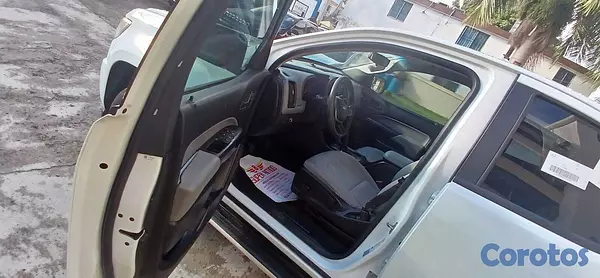 jeepetas y camionetas - Chevrolet colorado 2016 14