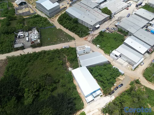 oficinas y locales comerciales - Nave Industrial en Alquier 12