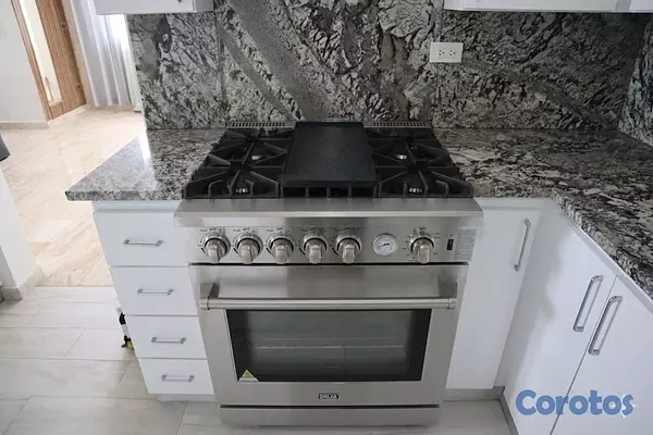 apartamentos - Arriendo Apartamento 3 dormitorios en la Julia 16