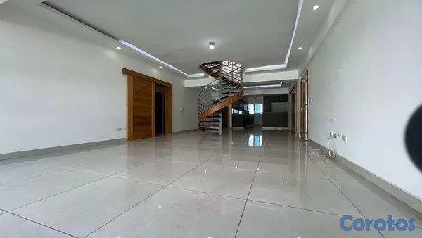 penthouses - Penthouse con Terraza y Vista al Mar 9
