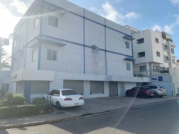 oficinas y locales comerciales - Local tres niveles 8