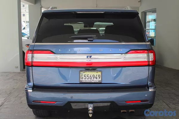 jeepetas y camionetas - Lincoln Navigator  4
