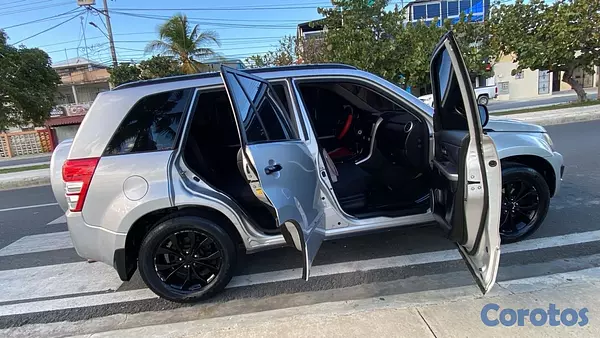 jeepetas y camionetas - Suzuki Gran Vitara 2016 4 cilindro   5
