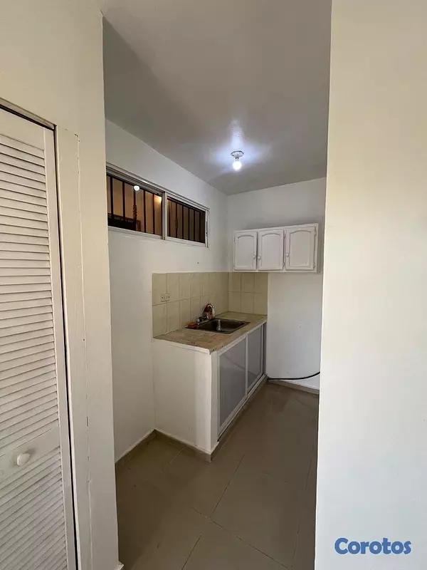apartamentos - Se renta apartamento cómodo y localizado en la Av.27 de febrero con privada 9
