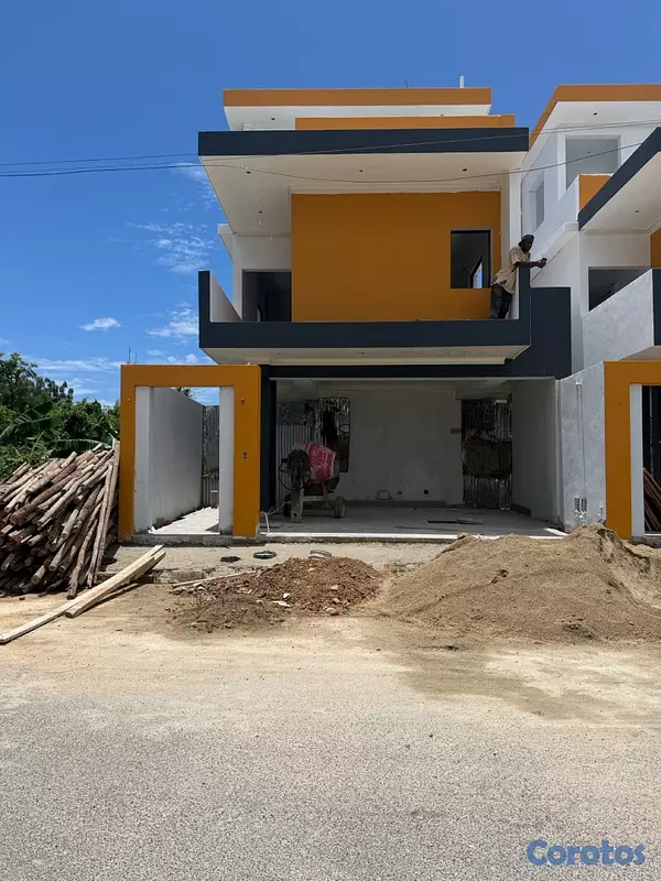 casas - venta de casa en la autopista de san isidro brisa oriental Santo Domingo este  2