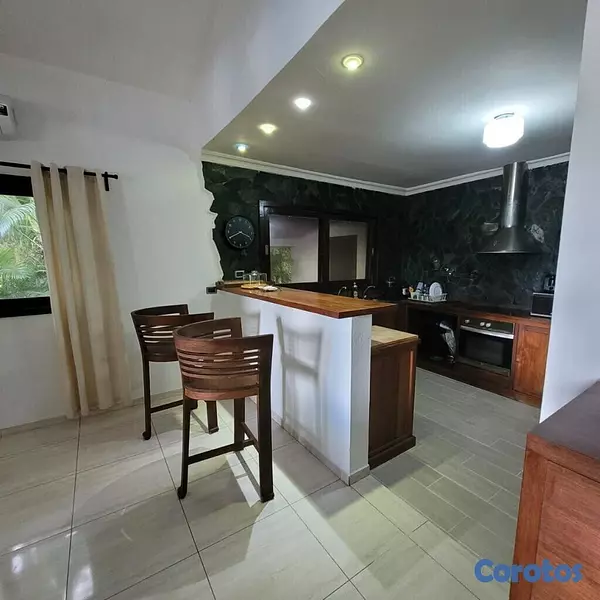 casas vacacionales y villas - Vendo hermosa y acogedora villa con vista al campo de golf con 5