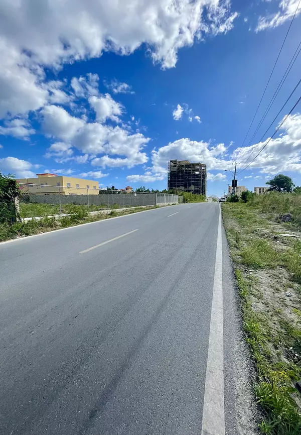 solares y terrenos - La Romana en La Caleta - Terreno de 540 m² 7