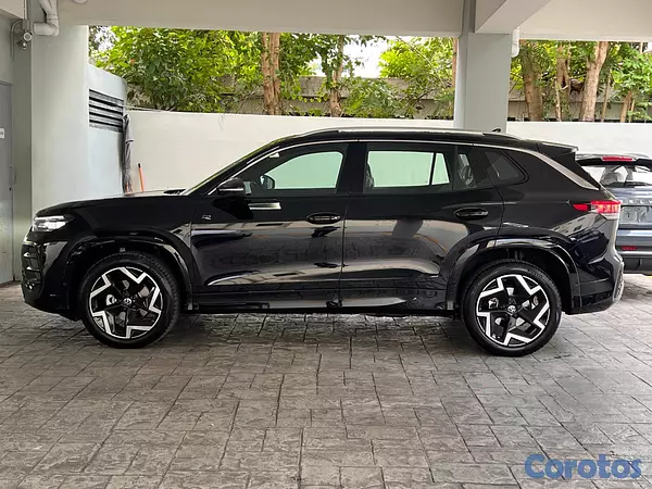 jeepetas y camionetas - Volkswagen Tiguan R Design 2026 6