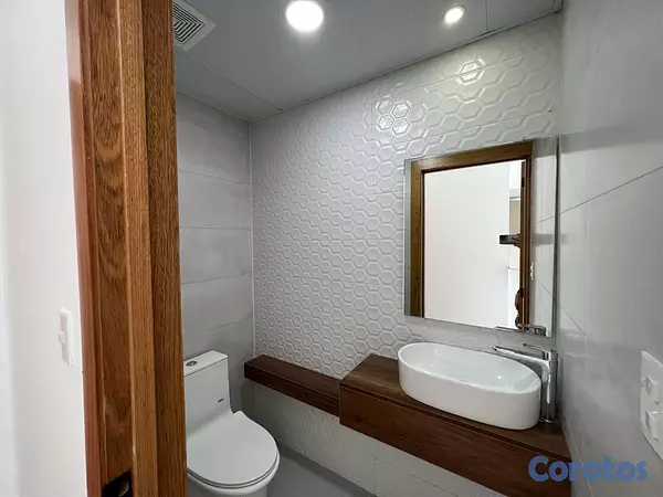 apartamentos - Alquilo apartamento 1H, 1.5B y 1P en La Esperilla 3