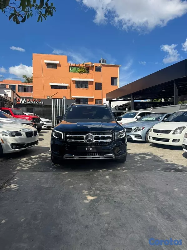 jeepetas y camionetas - Mercedes Benz GLB-200 2020 2