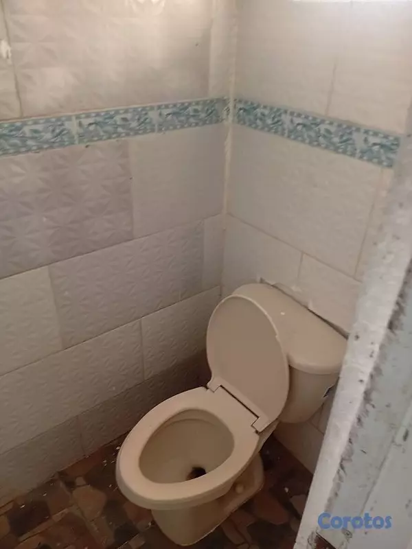 habitaciones y viviendas compartidas - Alquilo Aparta Studio Hombre solo Dominicano los M 6