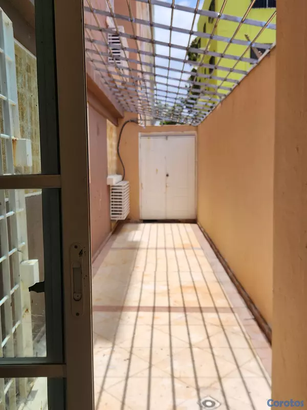 apartamentos - ALQUILO APTO. AMUEBLADO 2 HABS. CON PATIO INTERIOR 10